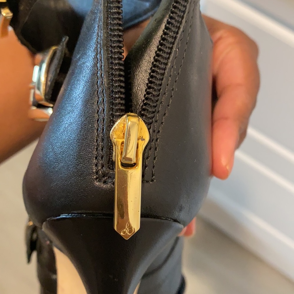 ❤️‍🔥 Sam Edelman: Stylish Buckle Sandal Mild Gladiator Heels. 🪖 - Picture 7 of 8